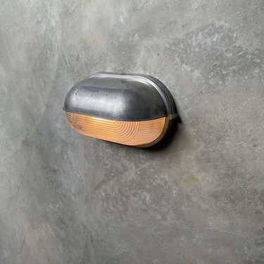 Reeve Outdoor Bulkhead Light - Weather-Resistant Industrial Sconce Outdoor Lighting