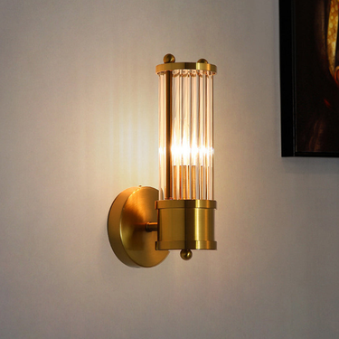 Elegant Gold Bathroom Wall Light - Modern LED Sconce for Chic Bathroom Decor Lighting