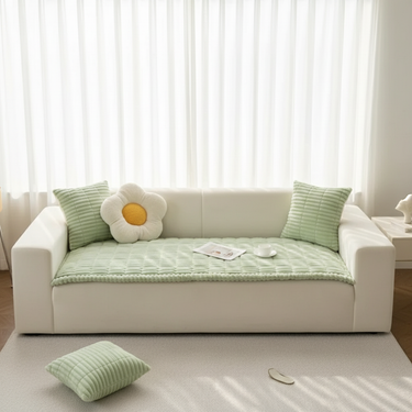 Plush Couch Cover for Dogs, Anti-Slip Flannel Slipcover Sofa Cover
