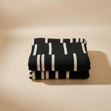 CozyNest Ultra-Soft Plush Blanket - Lightweight Fleece Throw for Comfort Blanket