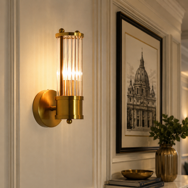 Elegant Gold Bathroom Wall Light - Modern LED Sconce for Chic Bathroom Decor Lighting
