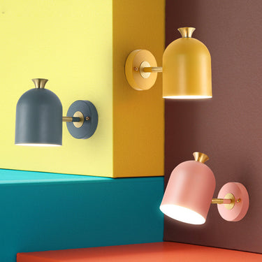 Elegant Iron Wall Sconce - Modern 1-Bulb Design for Stylish Spaces Wall Lighting